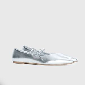 Billini Silver Women's Ballet Flats size 9